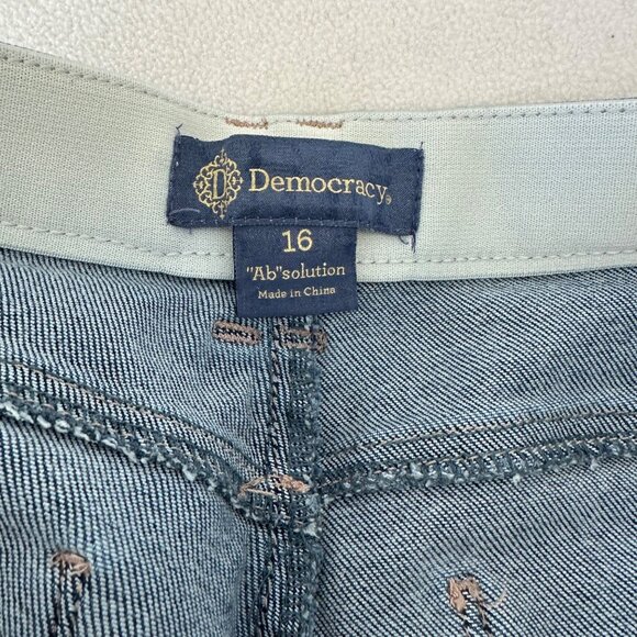 Democracy Womens Absolution Cropped Bootcut Jeans Size 16 Faded Blue Stretch - Picture 3 of 12